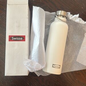 swisse water bottle